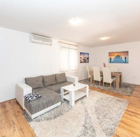 Apartman Marinovic Kaštela Buitenkant foto